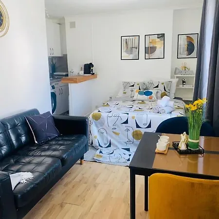 Le Bright Spot - Studio Hyper Centre Saint-denis Apartment *